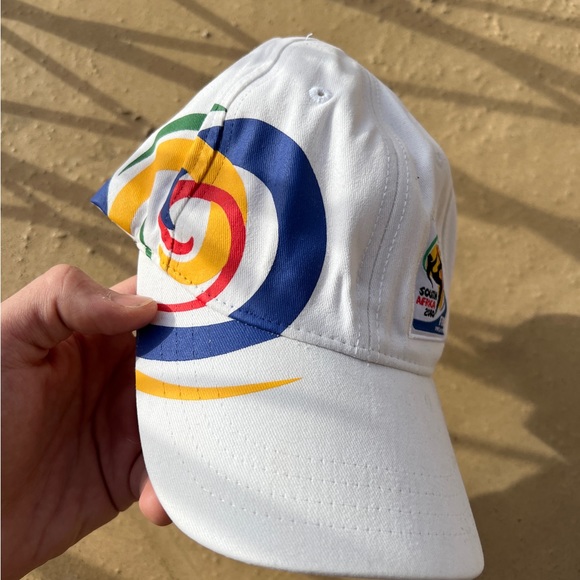 FIFA 2010 Soccer World Cup Hat - Picture 2 of 4